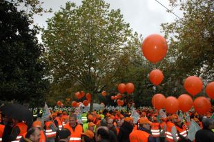 Concentración na Alameda de Compostela, este martes (clique para ampliar)